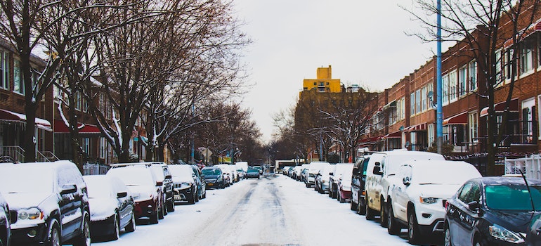 Snow on the city street;
