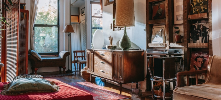 a home full of old furniture and items, to depict the things you should leave behind when leaving Las Vegas