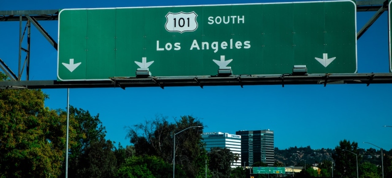 Los Angeles - the route 101 sign