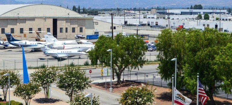 Airport in Van Nuys which makes travelling easy is one of the benefits of living in the San Fernando Valley